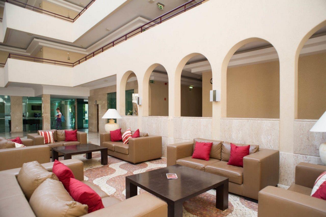 Apartahotel Luna Da Oura
