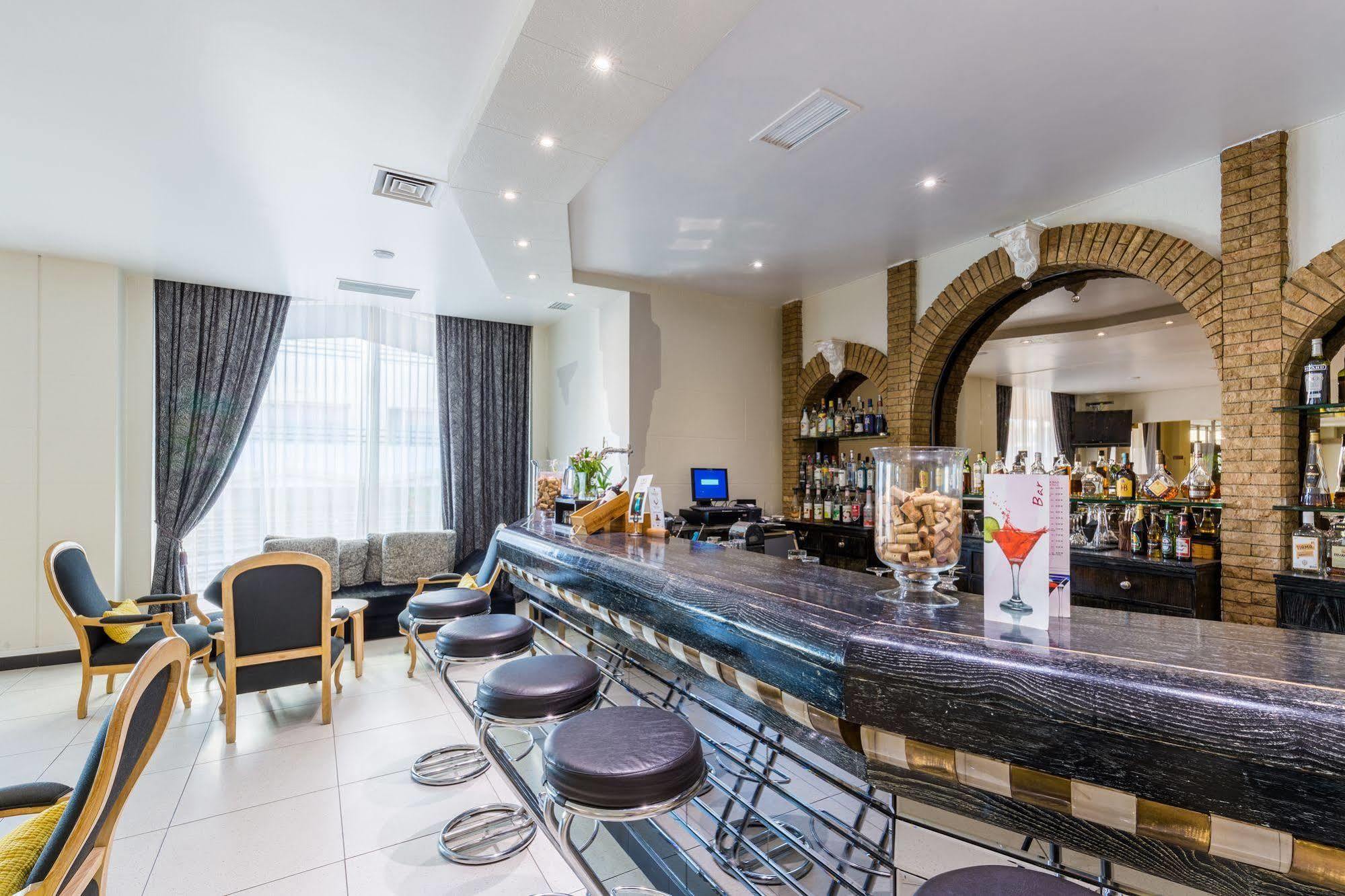 Luna Da Oura Apartahotel 4*